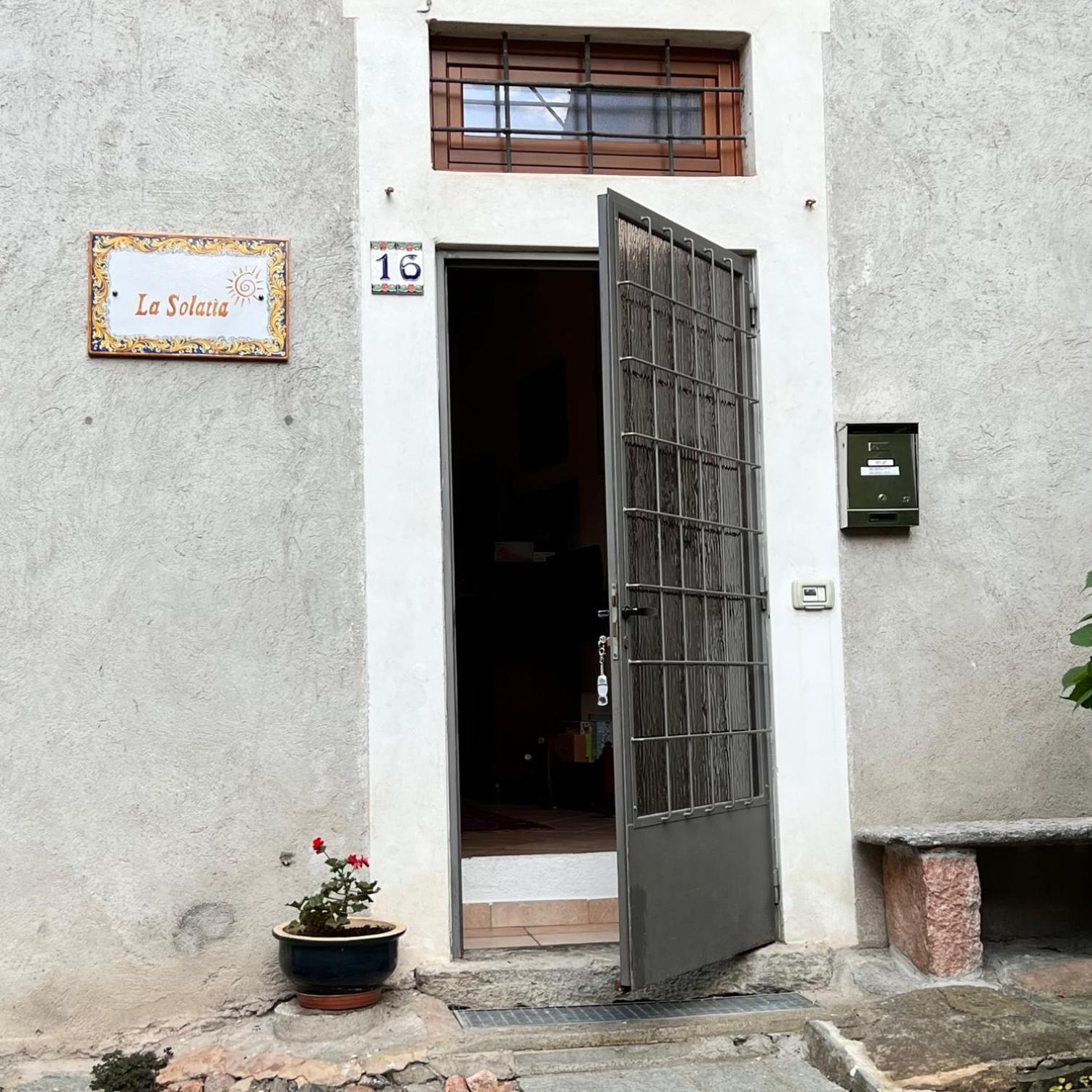 Villa La Solatìa Porto Ceresio Esterno foto