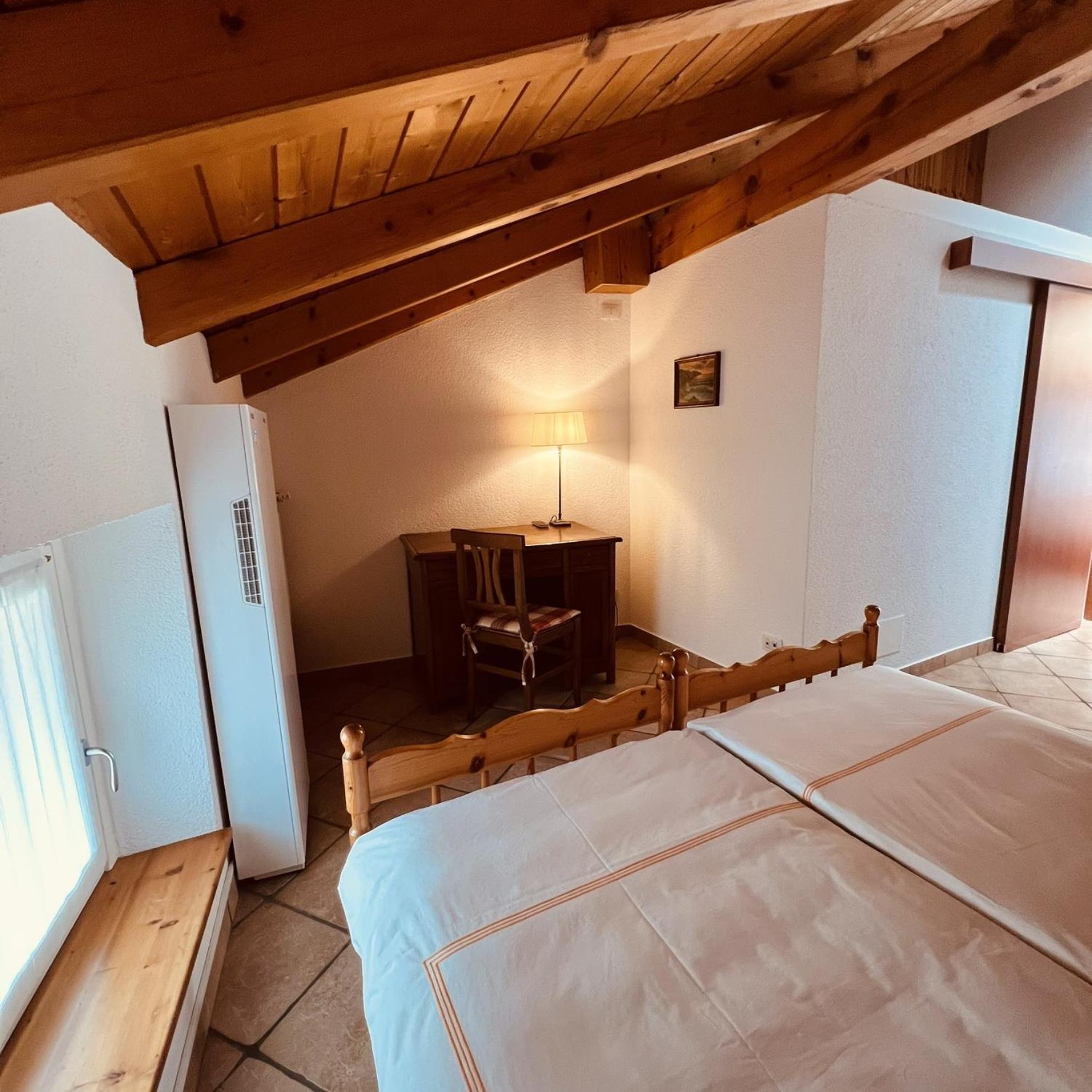 Villa La Solatìa Porto Ceresio Esterno foto